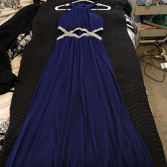 Prom Dress - Picture 2 of 6